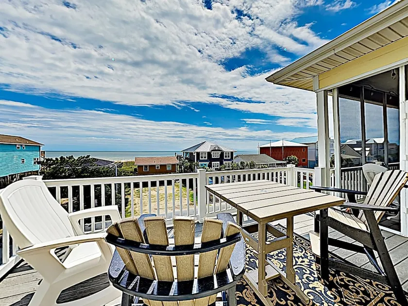 New Listing! Spacious Beach W/ Tiki Room 5 Bedroom Home - Image 1