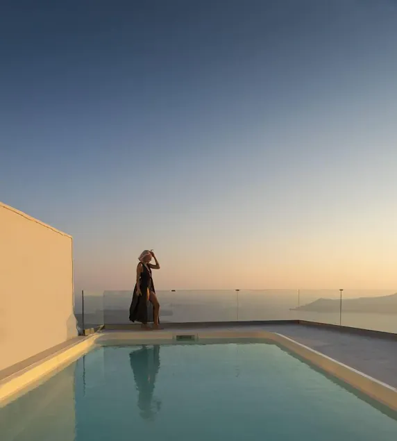 Pearl on the Cliff Hotel & Suites - Image 1