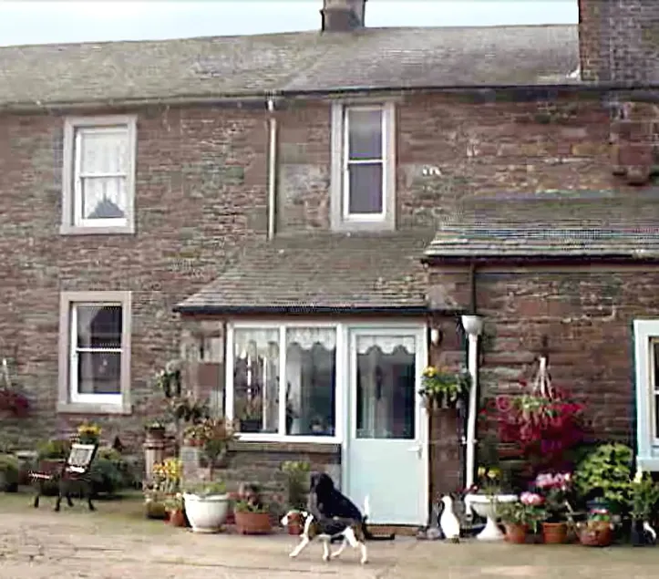 Foxgloves Cottage - Image 1