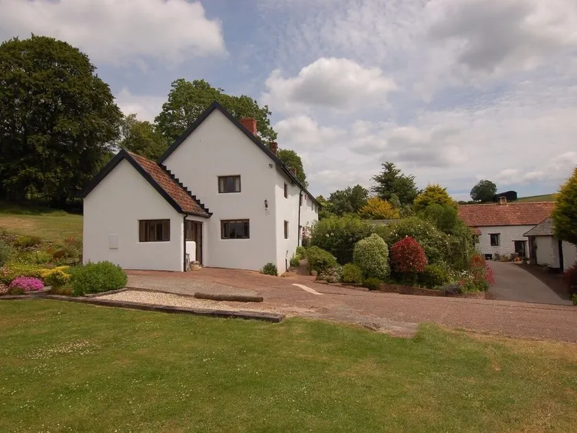 Surridge Farmhouse - Image 1