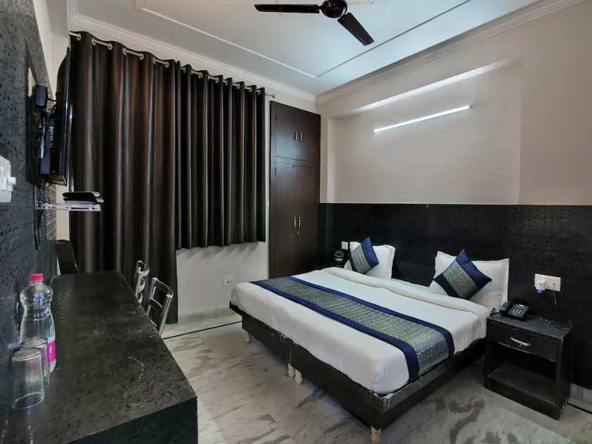 Nirvana Residency by OYO Rooms - Image 1