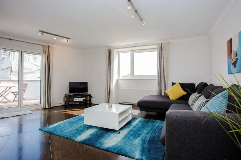 Bright, Modern 2 Bed in Maida Vale - Image 1
