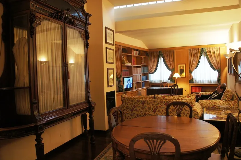 Fiftynine Luxury Apartments - Image 1