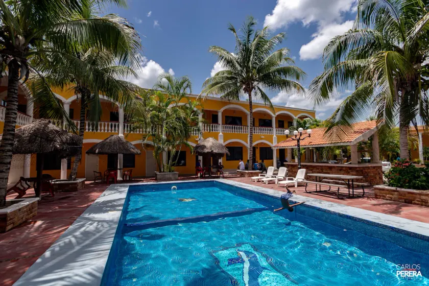 Hotel Los Arcos - Image 1