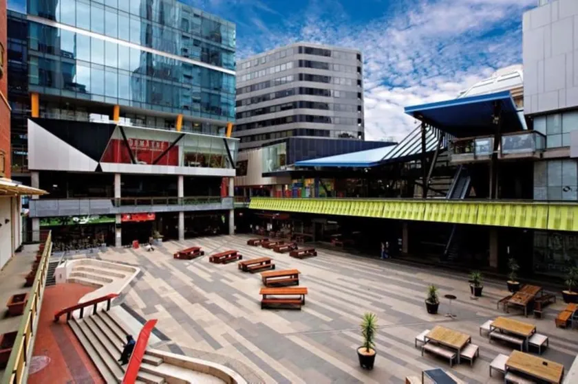 Readyset Qv Melbourne - Image 1