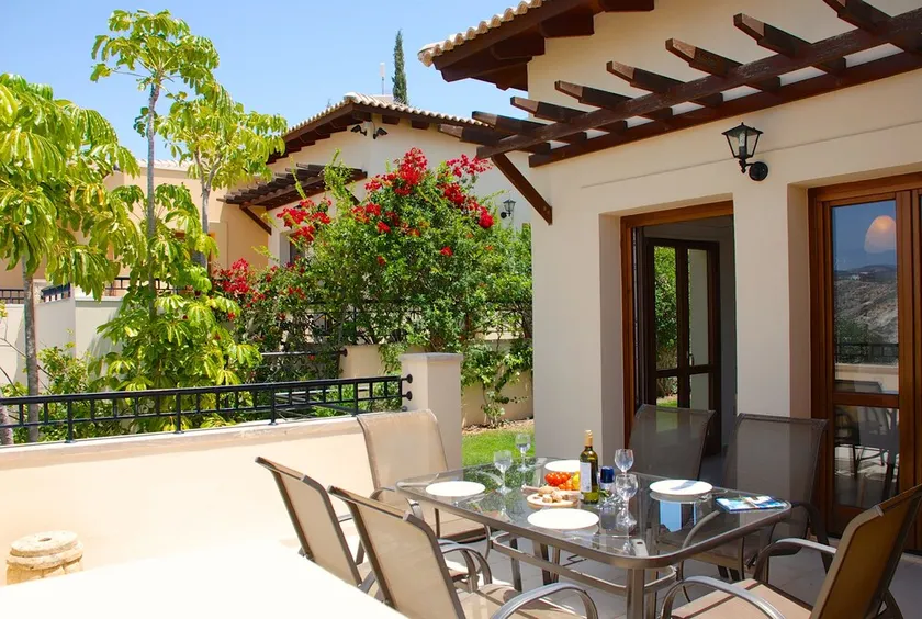 Beautiful, Modern Junior Villa EZ02 - Minimi - with Communal Pool and Lovely Views, Aphrodite Hills - Image 1