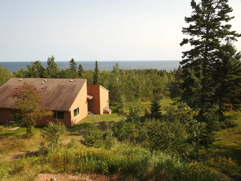 Superior Ridge Resort Motel - Image 1