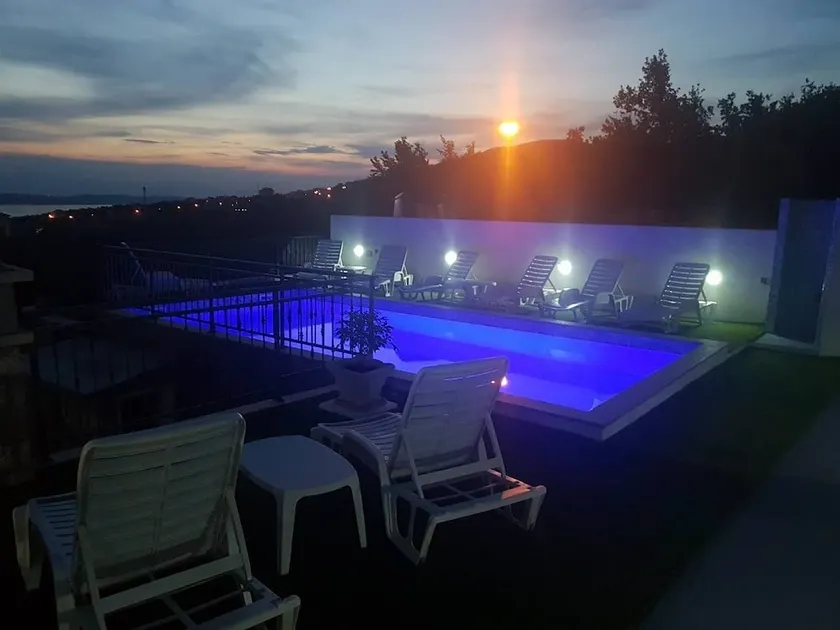 Apartments Baretic - Image 1