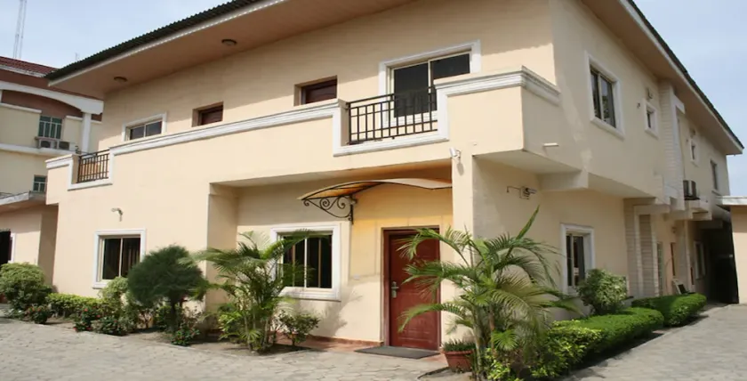 Trevic Lodge - Image 1