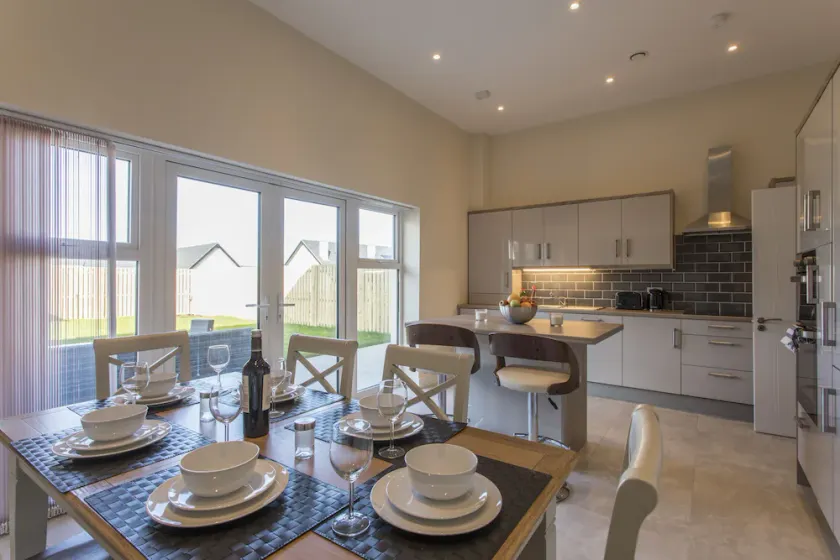 Luxurious Malahide Townhouse - Image 1