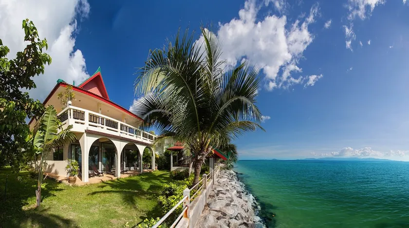 Charu Bay Beach Villa - Image 1