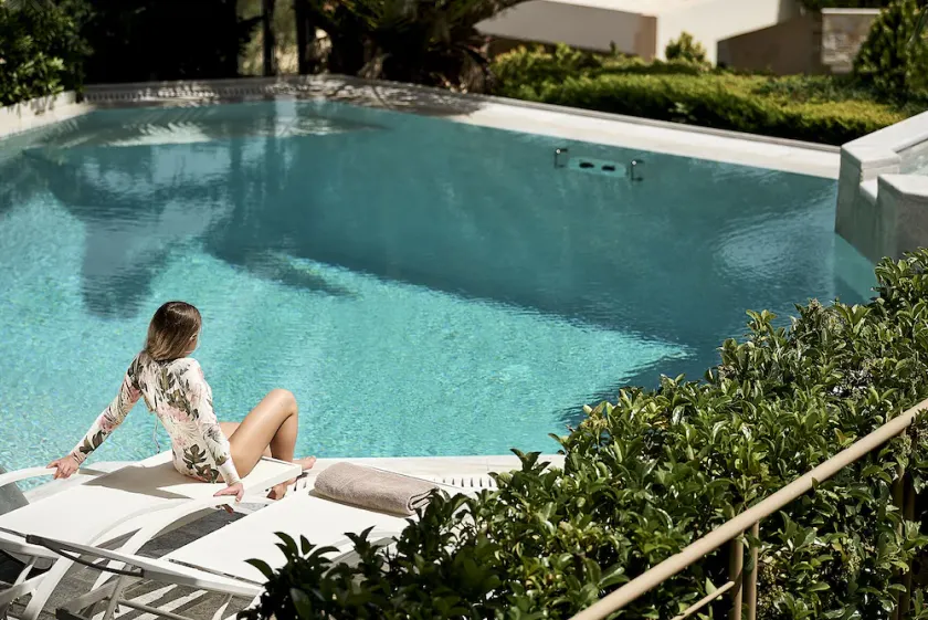 Elaia Luxury Residences - Image 1