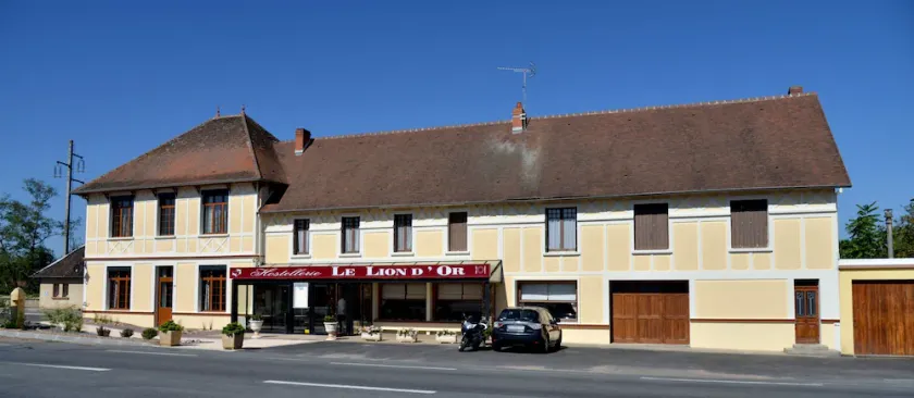 Hostellerie du Lion d'Or - Image 1
