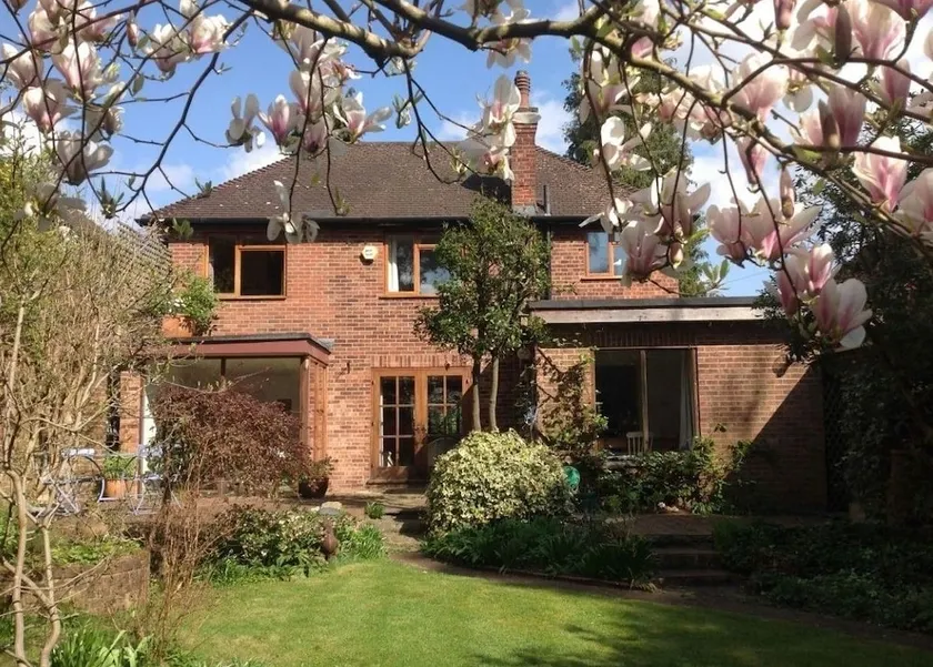 Lynwood , Woking 490349 - Image 1