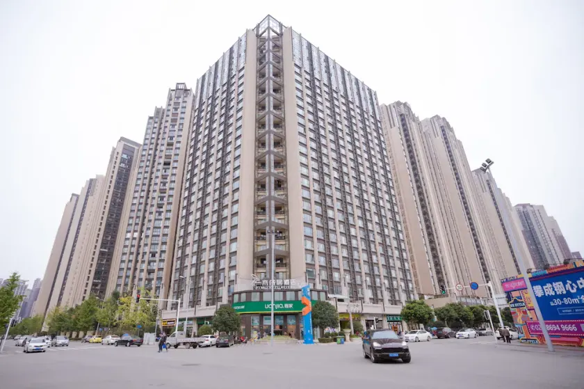 TIANFU HOLIDAY HOTEL (NIUSHIKOU METRO STATION BRANCH) - Image 1