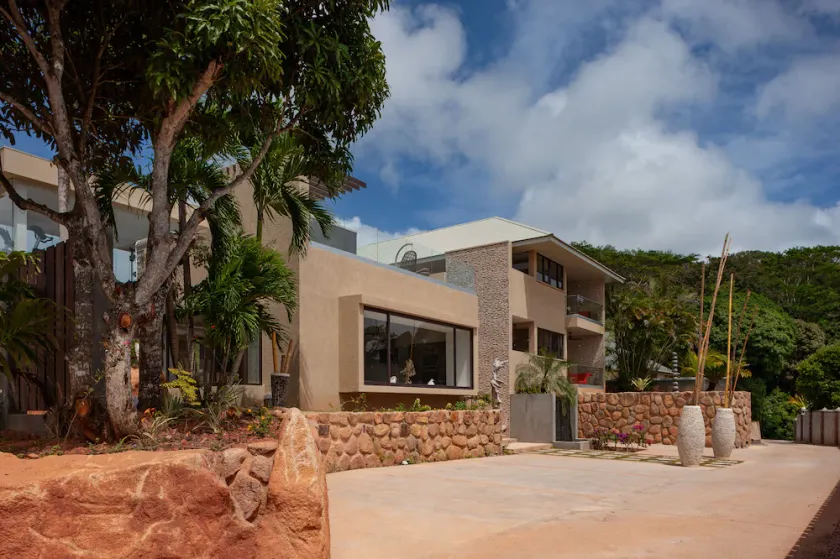 Le Duc Hillview Villas - Image 1