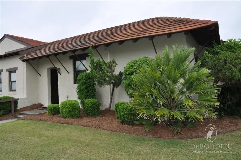 Water's Edge 3 Bedroom Villa - Image 1