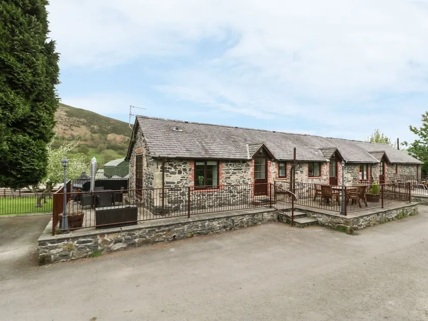 End Cottage - Image 1