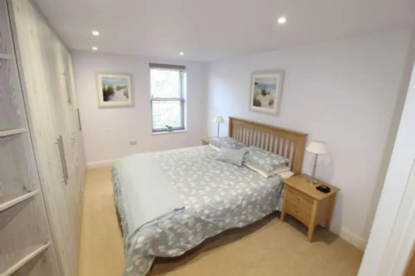 Middle Chine - 2 Bedroom Holiday Home - Image 1