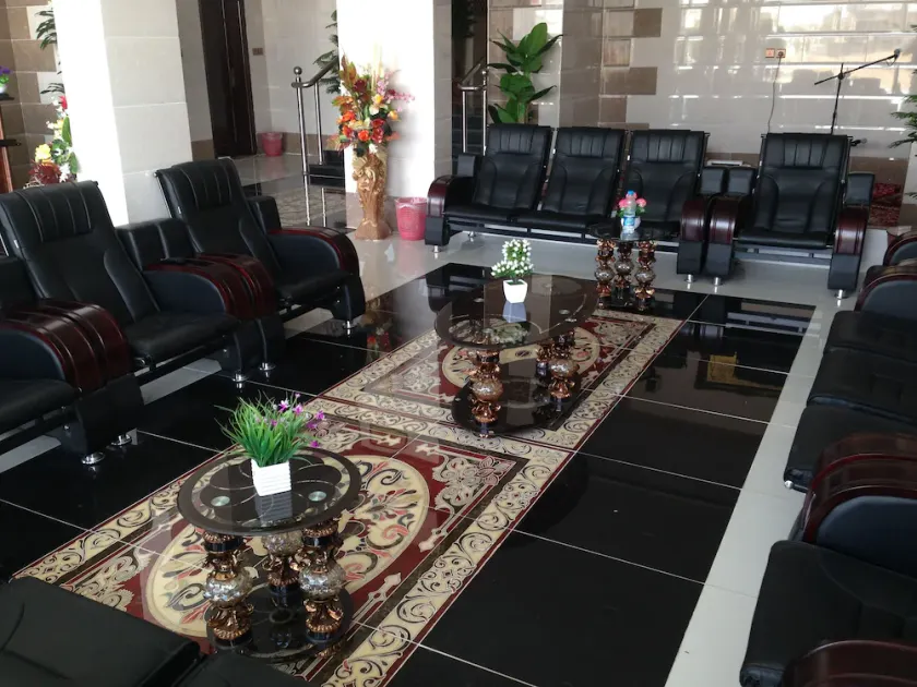 Al Eairy Furnished Apartments Tabuk 4 - Image 1