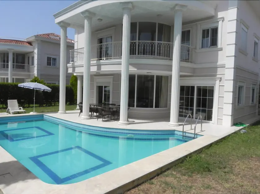 TOLERANCE GOLF VILLAS SIROGA - Image 1