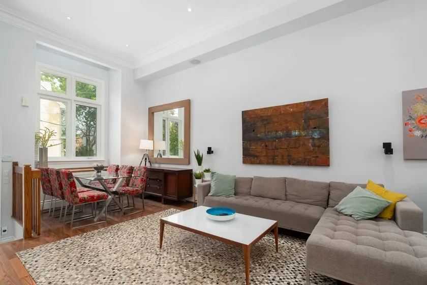 3 Bedroom 2 Bath Large Patio and CN View - Image 1
