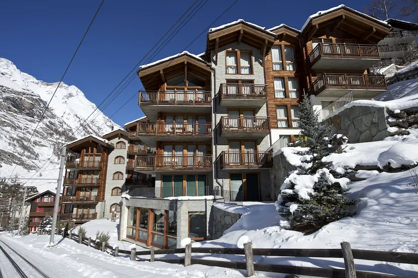 La Boheme Apartments - Image 1