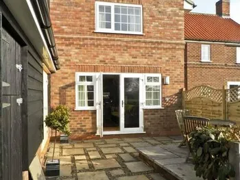 Grove Cottage - Image 1
