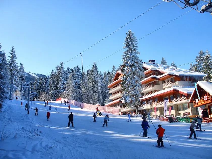 Club Hotel Yanakiev - Image 1
