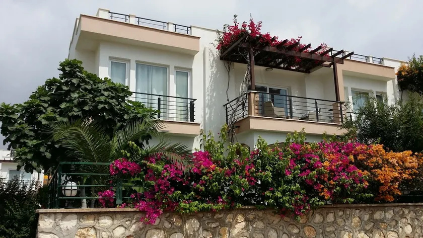 Villa Kizkalesi - Image 1