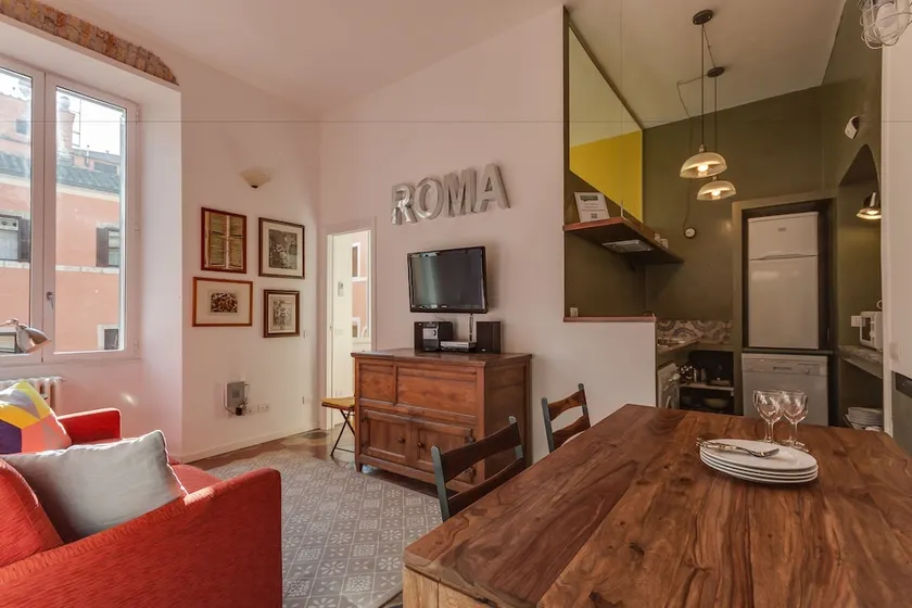 Rome Accommodation - Monti - Image 1
