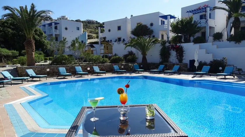 Boulafendis Beach Hotel - Image 1
