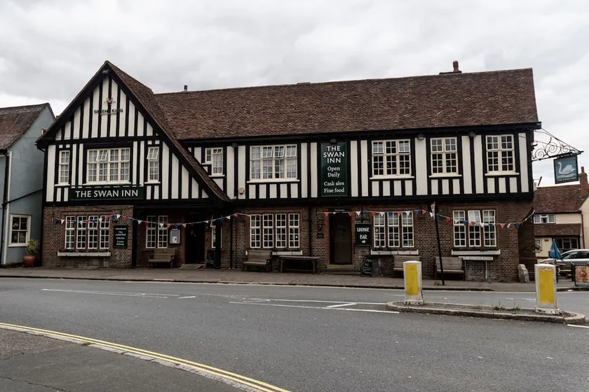 The Swan Inn Felsted - Image 1