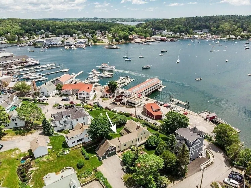 New Listing! All-suite Harbor-view W/ Deck 4 Bedroom Home - Image 1