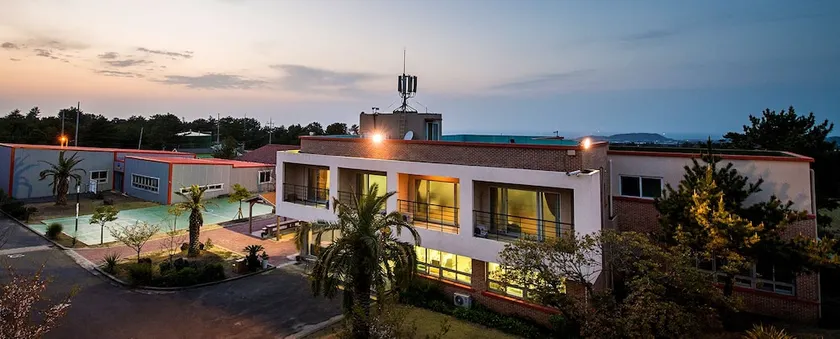 Jeju Youth Hostel - Image 1