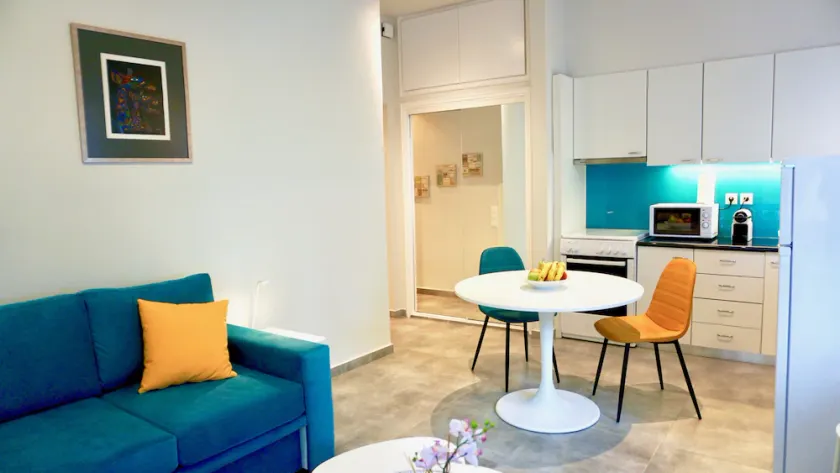 Lovely Renovated Apartment in Hilton Hotel Area - Image 1
