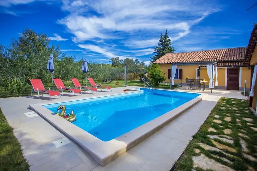 Casa Pina - Image 1