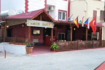 Famin Hotel - Image 1