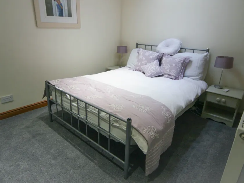 Anvil View Guest House - Image 1