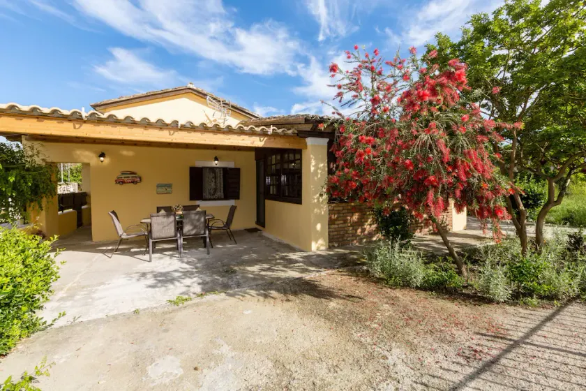 Maria's Countryside House - Image 1