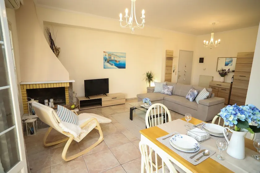 Philoxenia Family Suite - Image 1