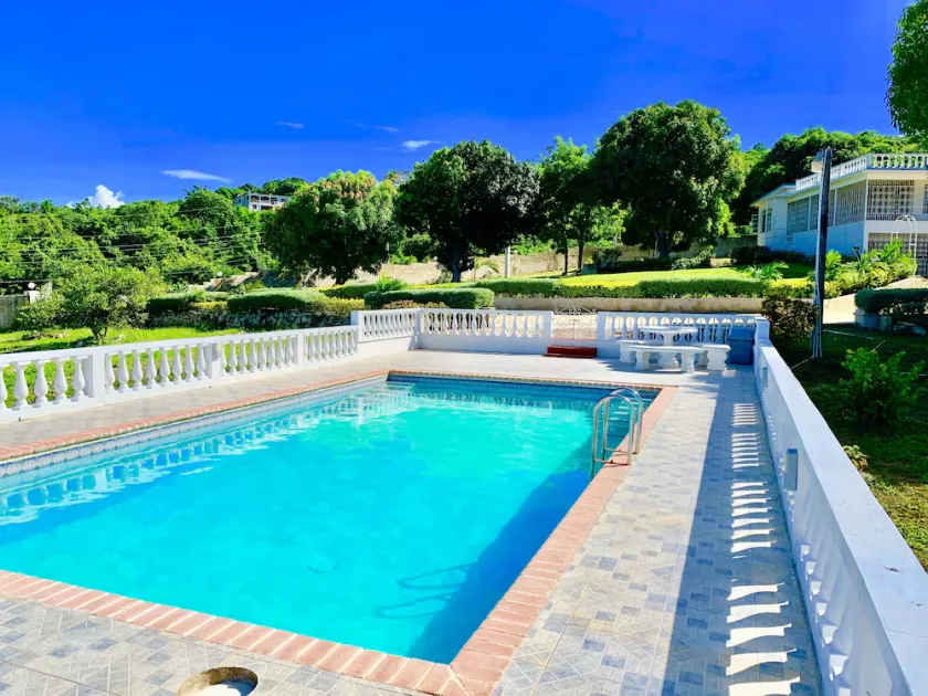 Breathtaking View Villa - Image 1