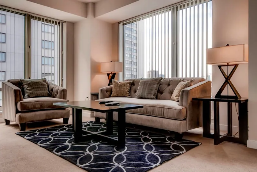 Bluebird Suites At West End - Image 1