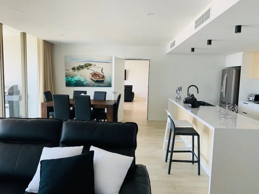 Cosmopolitan Exclusive Rental Apartments - Image 1