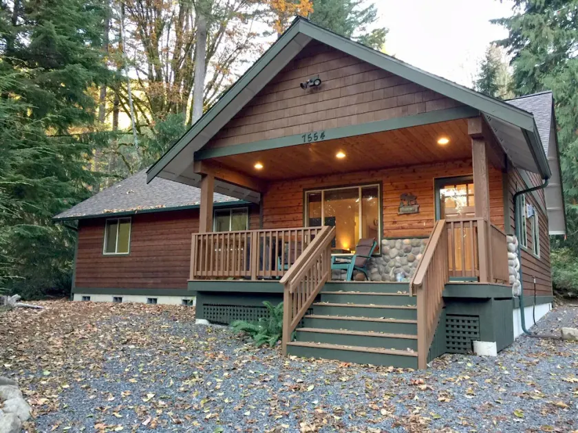 Mt Baker Lodging Cabin 65 Sleeps 10 - Image 1