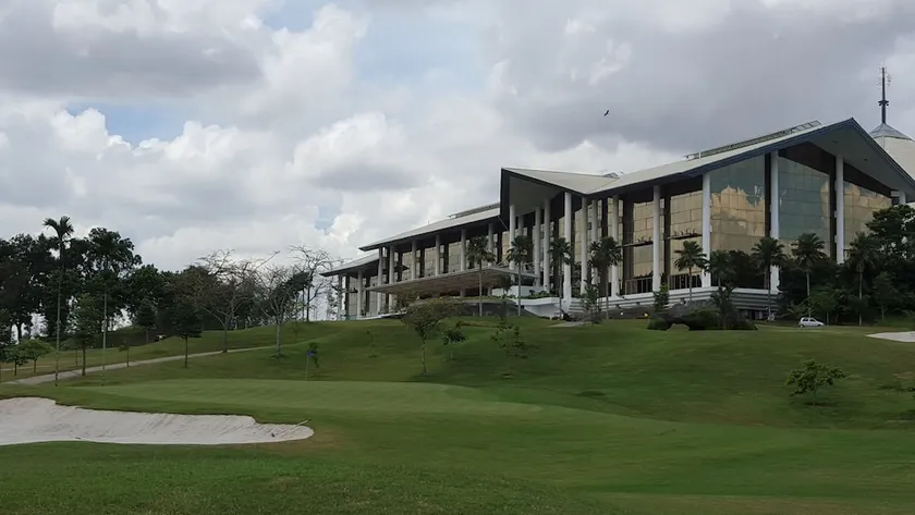 Austin Heights Golf and Hotel Resort - Image 1
