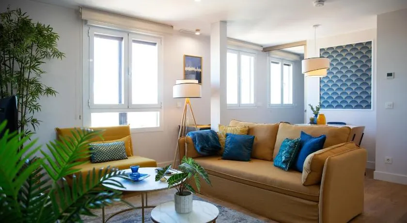 Zabella Moreria - Nuevo apartamento con vistas - Image 1