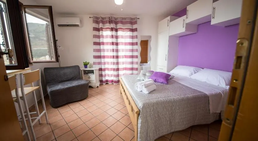 Casa Vacanze La Scalidda - Image 1