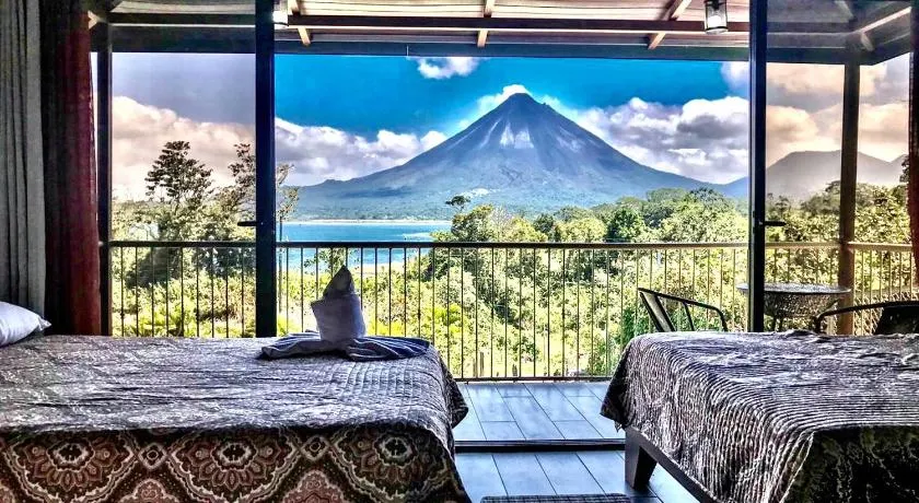 Villas Paradise Arenal Volcano Lake View - Image 1
