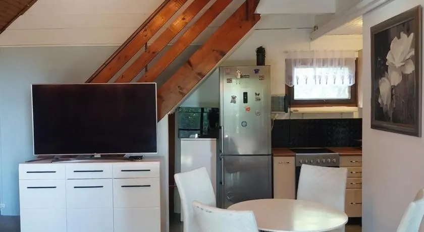 Buda Weekend House - Image 1